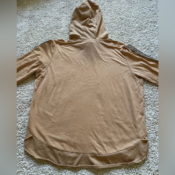 Ariat Women's Joshua Tree Long Sleeve Hooded Shirt Size M Tan Southwestern Aztec - Picture 11 of 11